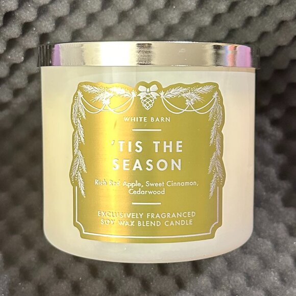 White Barn 'Tis The Season 3-Wick Candle - Picture 3 of 6